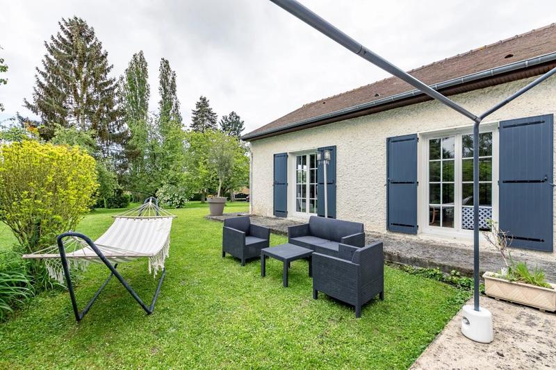 Maison - 258 m² - 8 pièces
