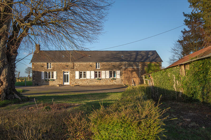 Maison - 105 m² - 4 pièces