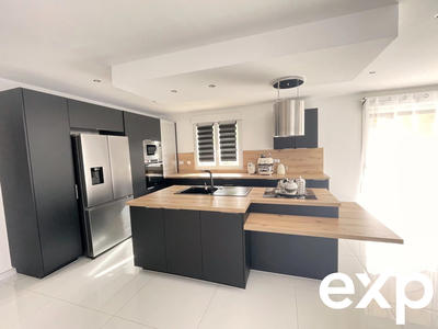 Maison - 147 m² - 6 pièces