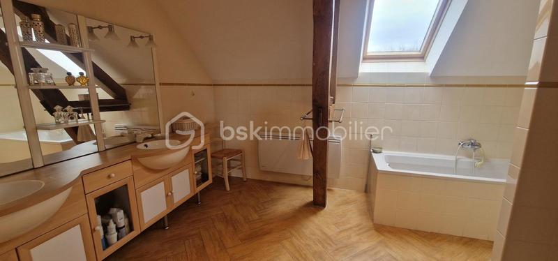 Longère - 275 m² - 9 pièces