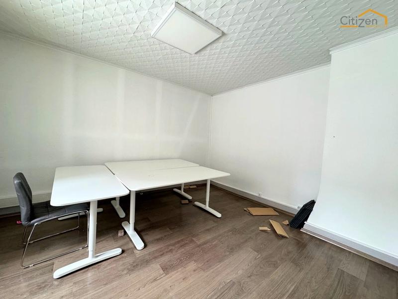 Local commercial - 118 m² - 4 pièces
