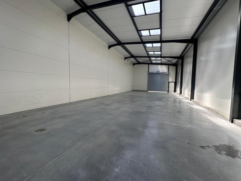 Entrepôt - 225 m² - 1 pièce