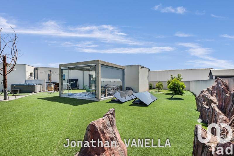 Maison de maîtres - 260 m² - 8 pièces