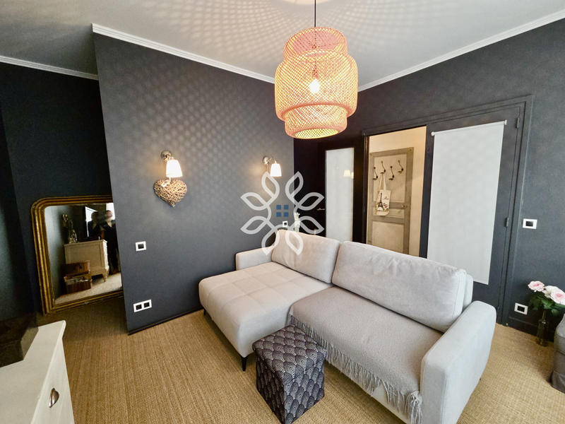 Maison - 150 m² - 8 pièces