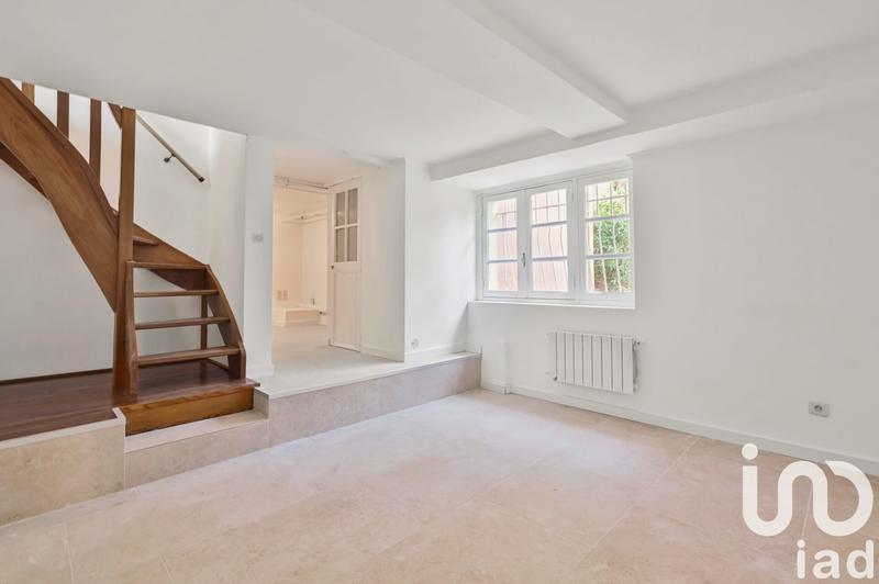 Maison - 220 m² - 4 pièces