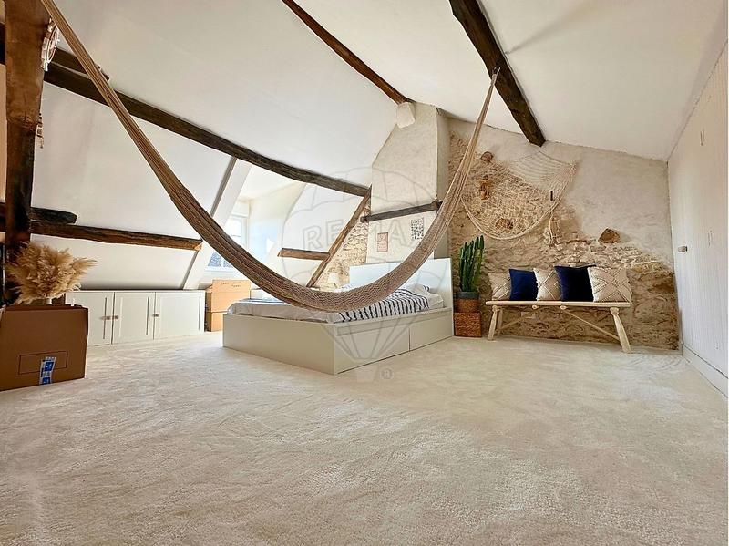 Demeure - 163 m² - 7 pièces