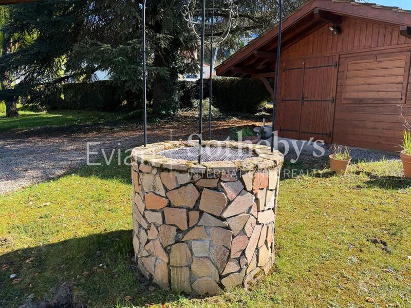 Maison - 263 m² - 9 pièces