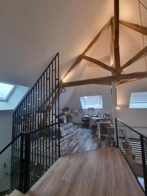 Maison - 250 m² - 8 pièces