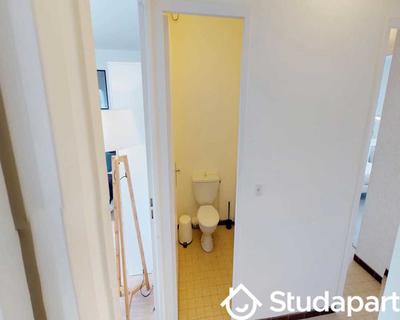 Chambre - 120 m² - 1 pièce