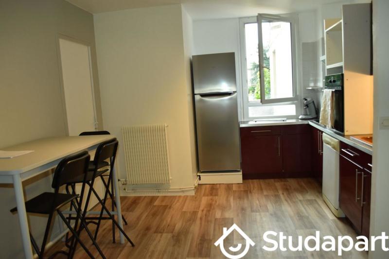 Chambre - 9 m² - 1 pièce