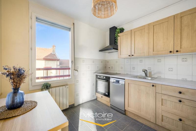 Appartement - 65 m² - 3 pièces