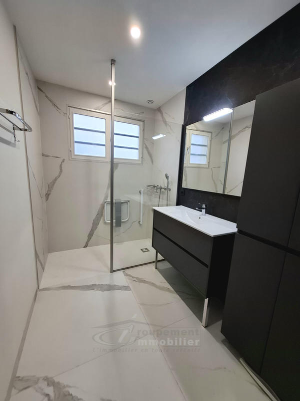 Maison - 102 m² - 4 pièces