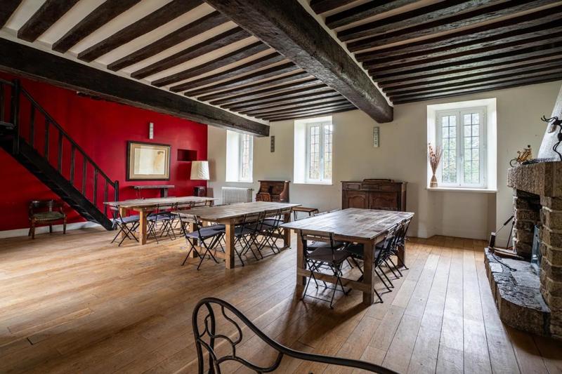 Demeure - 476 m² - 14 pièces