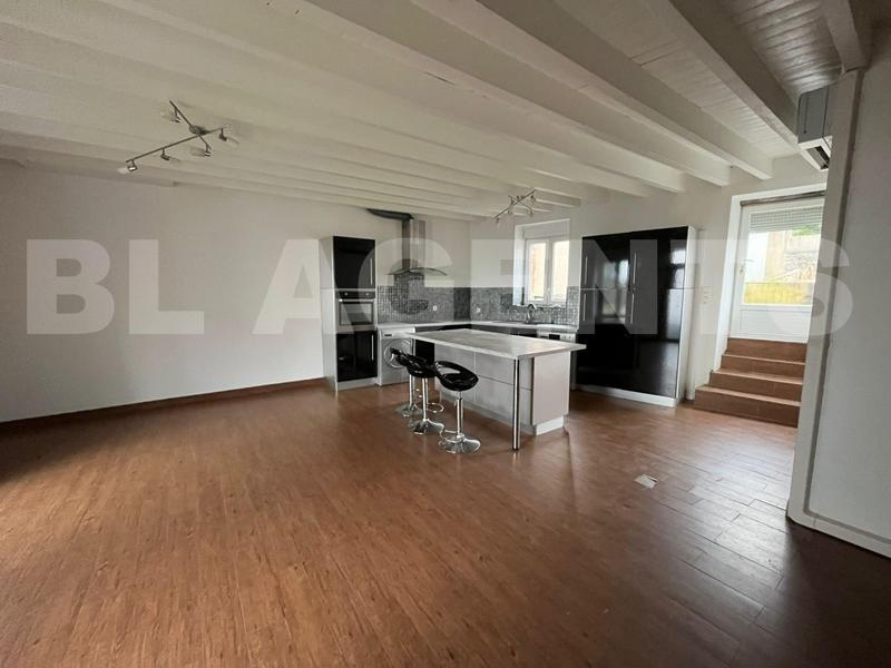 Maison - 141 m² - 5 pièces