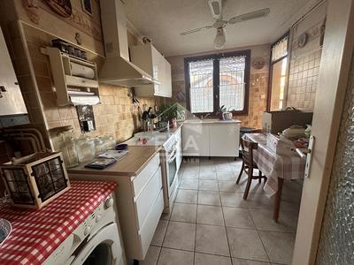 Appartement - 77 m² - 3 pièces