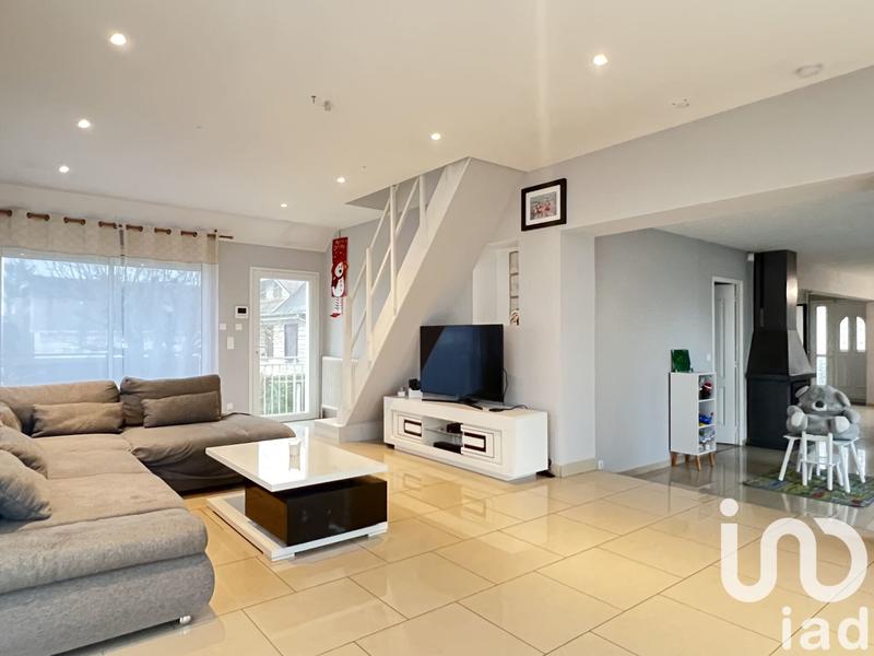 Maison - 176 m² - 8 pièces