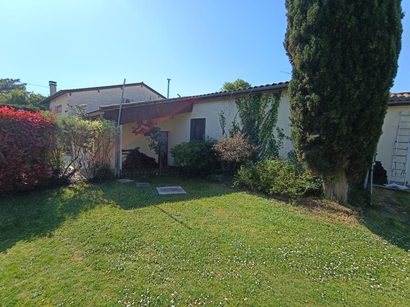 Longère - 282 m² - 12 pièces