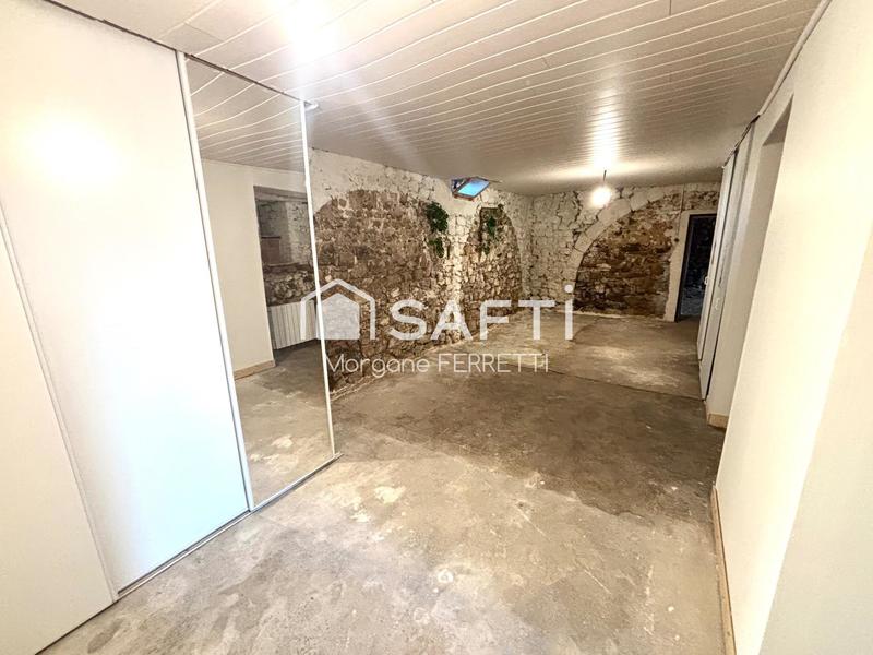 Maison - 200 m² - 4 pièces