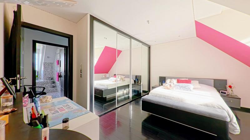 Villa - 340 m² - 7 pièces