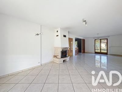 Maison - 185 m² - 7 pièces