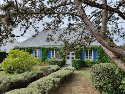 Maison - 180 m² - 6 pièces