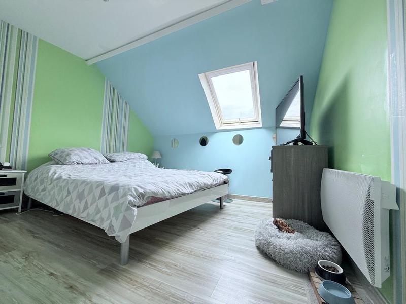 Maison - 210 m² - 6 pièces