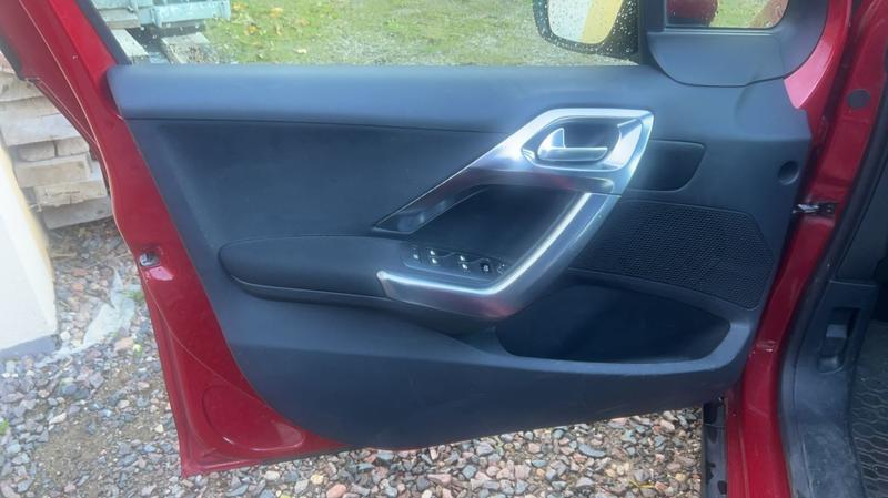 Peugeot 2008 I 1.6 BlueHdi 120 Allure