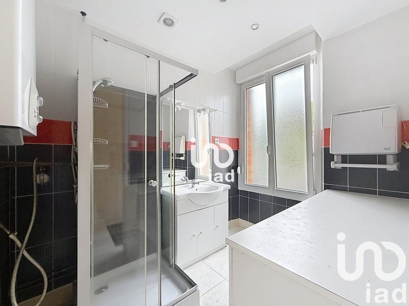 Maison - 99 m² - 5 pièces