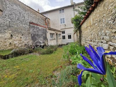 Maison de village - 110 m² - 5 pièces