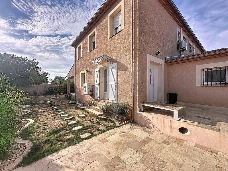 Maison - 106 m² - 6 pièces