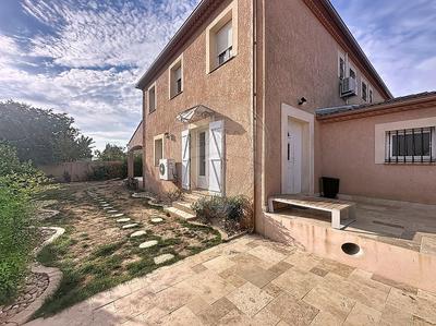 Maison - 106 m² - 6 pièces