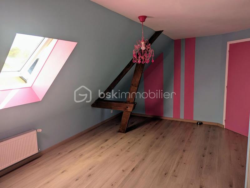 Maison traditionnelle - 160 m² - 8 pièces