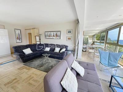 Appartement - 93 m² - 3 pièces