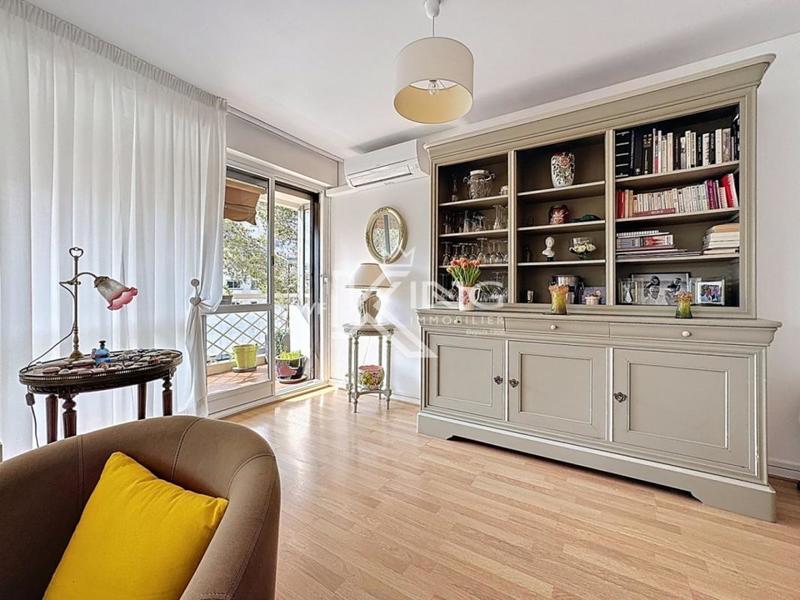 Appartement - 84 m² - 4 pièces