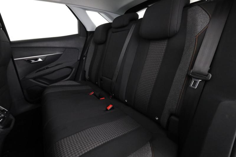 Peugeot 3008 1.5 Blue-HDi Active Business Eat8 130 ch