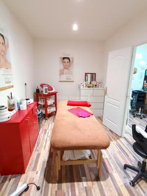 Fonds de commerce - Magasins - 90 m²