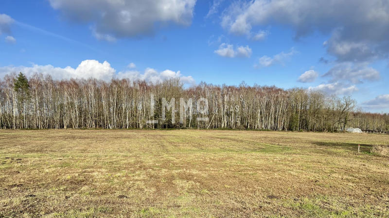 Terrain - 3 600 m²