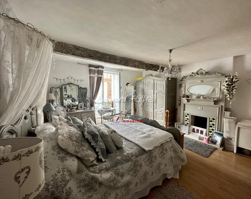 Maison de village - 107 m² - 5 pièces