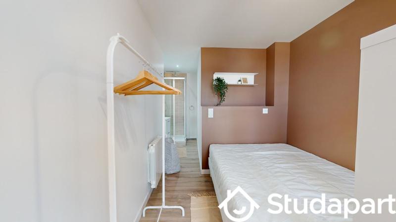 Chambre - 11 m² - 1 pièce