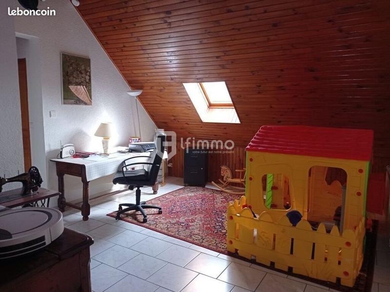 Maison - 187 m² - 7 pièces