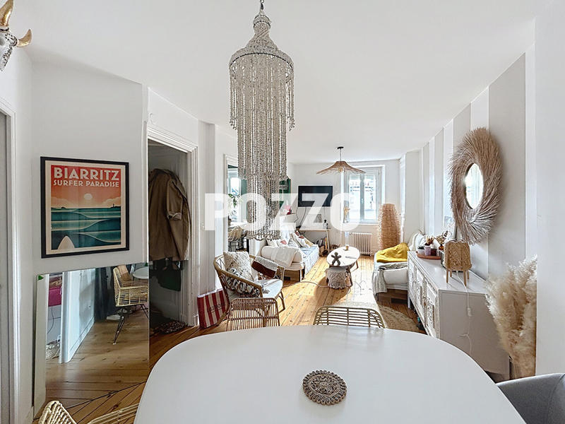 Appartement - 60 m² - 2 pièces