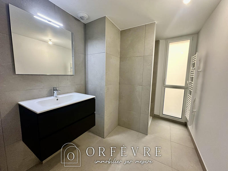 Appartement - 77 m² - 3 pièces