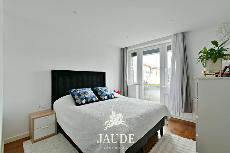 Appartement - 81 m² - 4 pièces