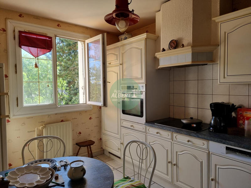 Appartement - 104 m² - 4 pièces