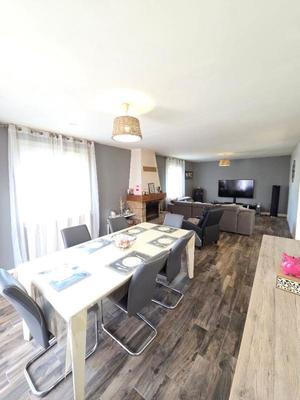 Maison - 123 m² - 5 pièces