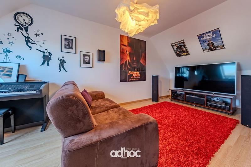 Maison traditionnelle - 160 m² - 7 pièces