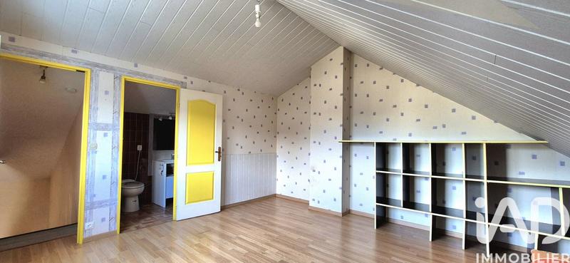 Maison - 98 m² - 5 pièces