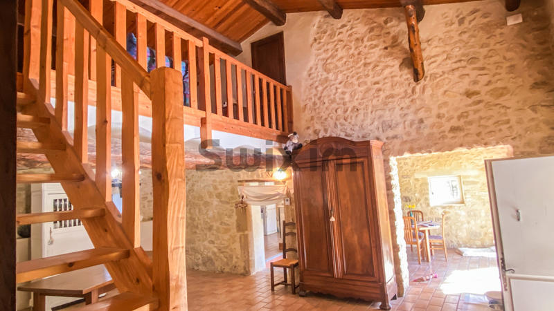 Mas - 185 m² - 7 pièces