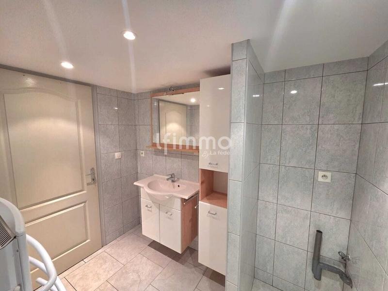 Appartement - 65 m² - 2 pièces