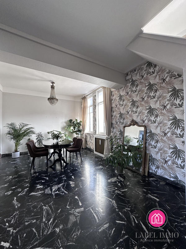 Maison - 190 m² - 7 pièces